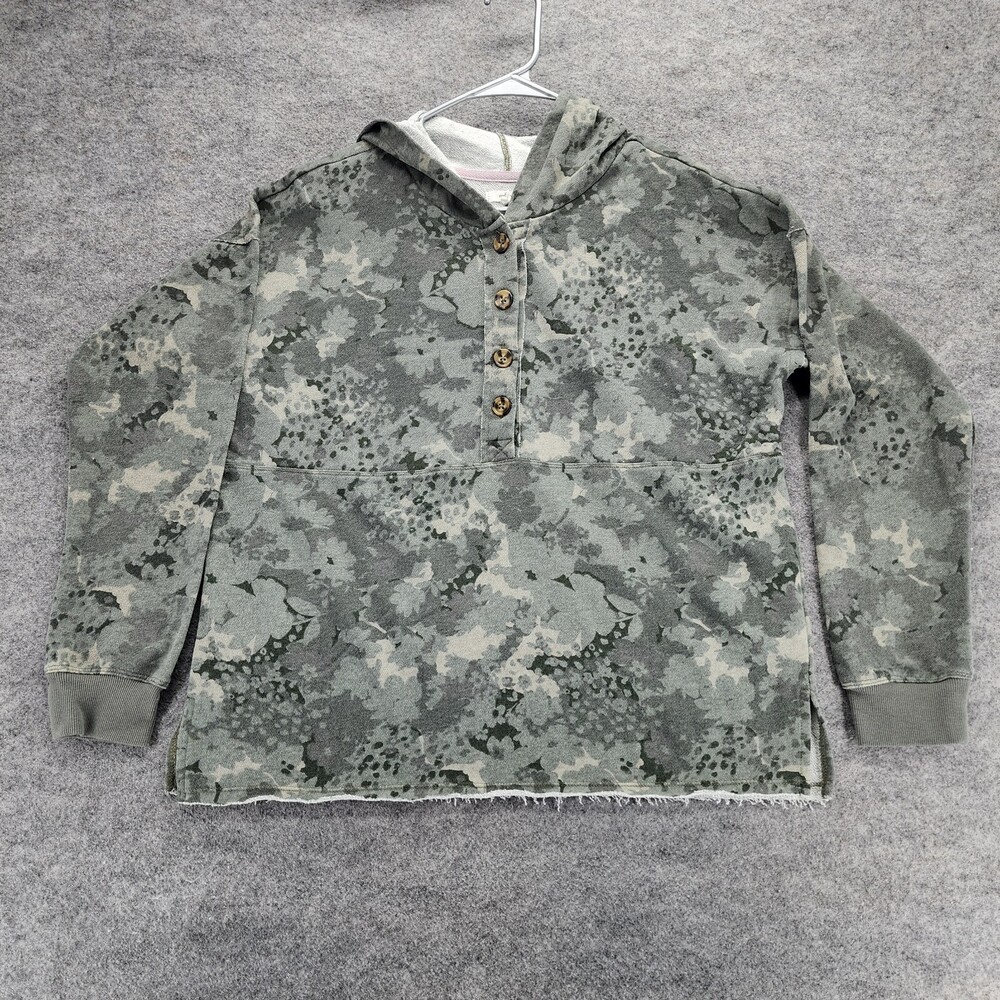 Maurices Shirt Womens Medium Green Camo Long Sleeve Hooded